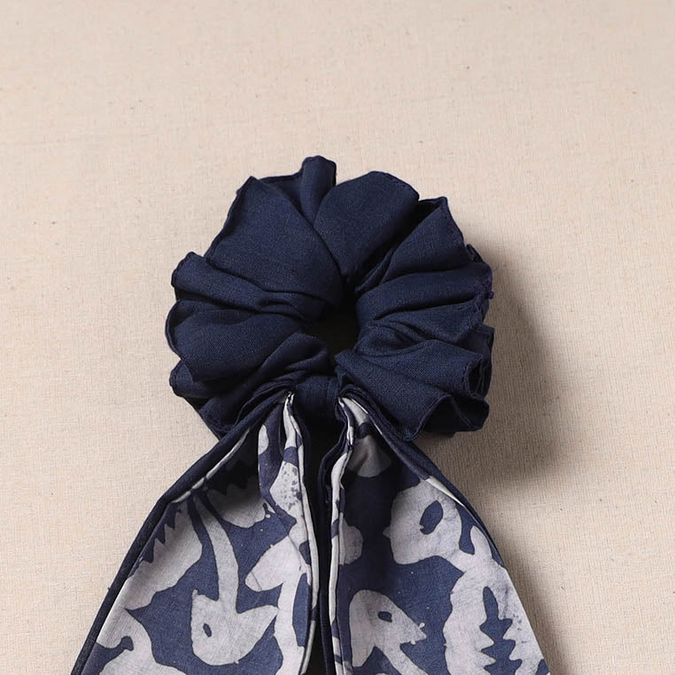 Handmade rubber band/scarf scrunchie 61 - handcrafted