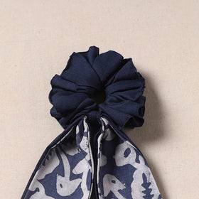 Handmade rubber band/scarf scrunchie 61 - handcrafted