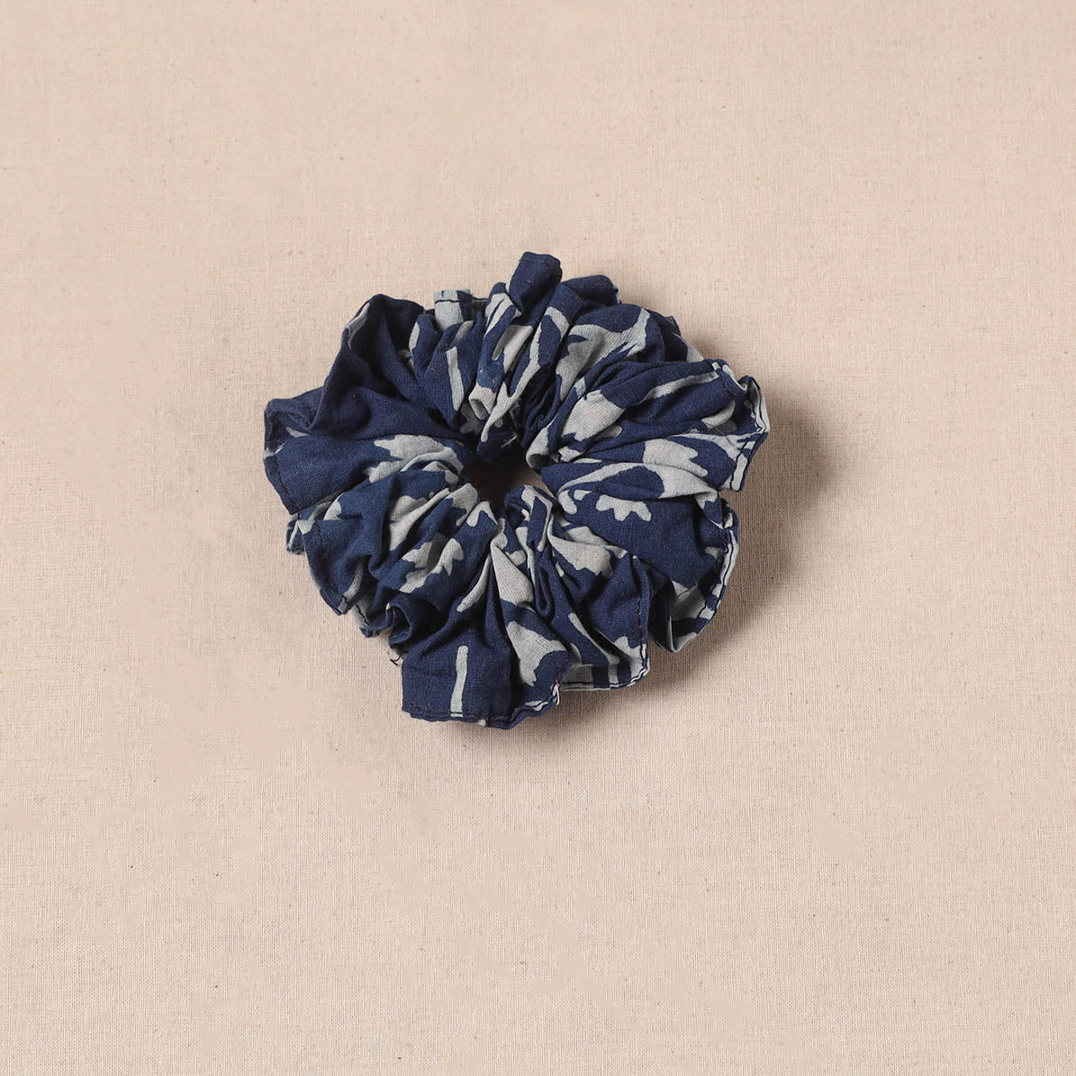 Handmade rubber band/scrunchie 60 - handcrafted