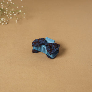 Handmade women’s bow hair claw clip 37 - handcrafted