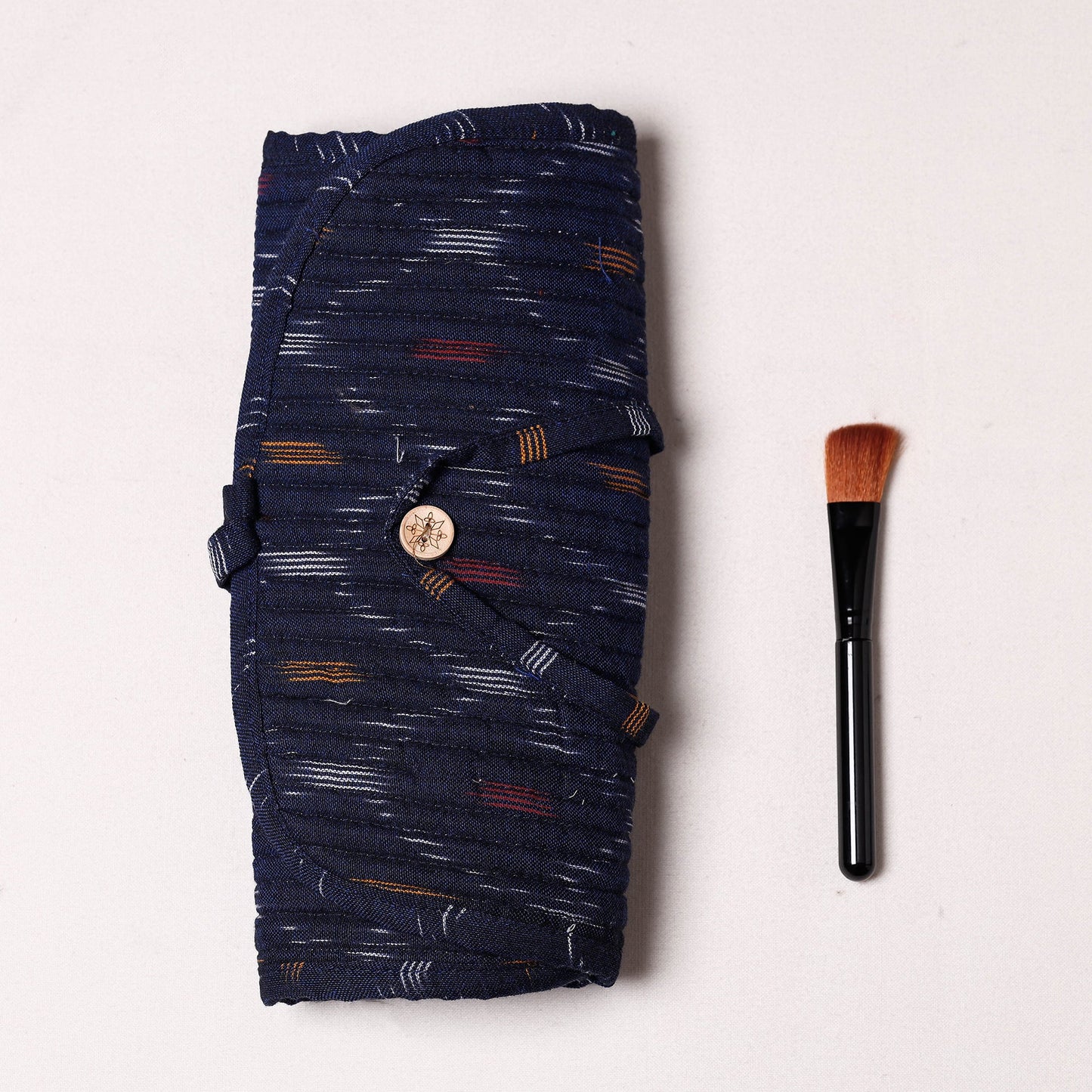  Ikat Fabric Multipurpose Segmented Make-up Brush Wrap Pouch/Case 