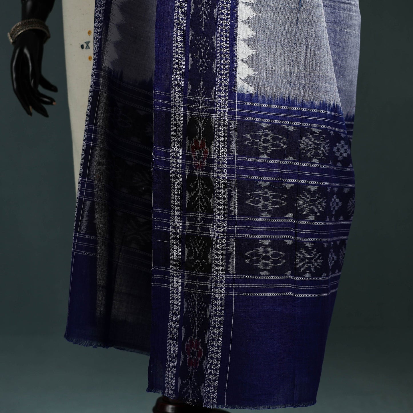 Ikat handloom cotton sambalpuri dupatta 07 - handcrafted