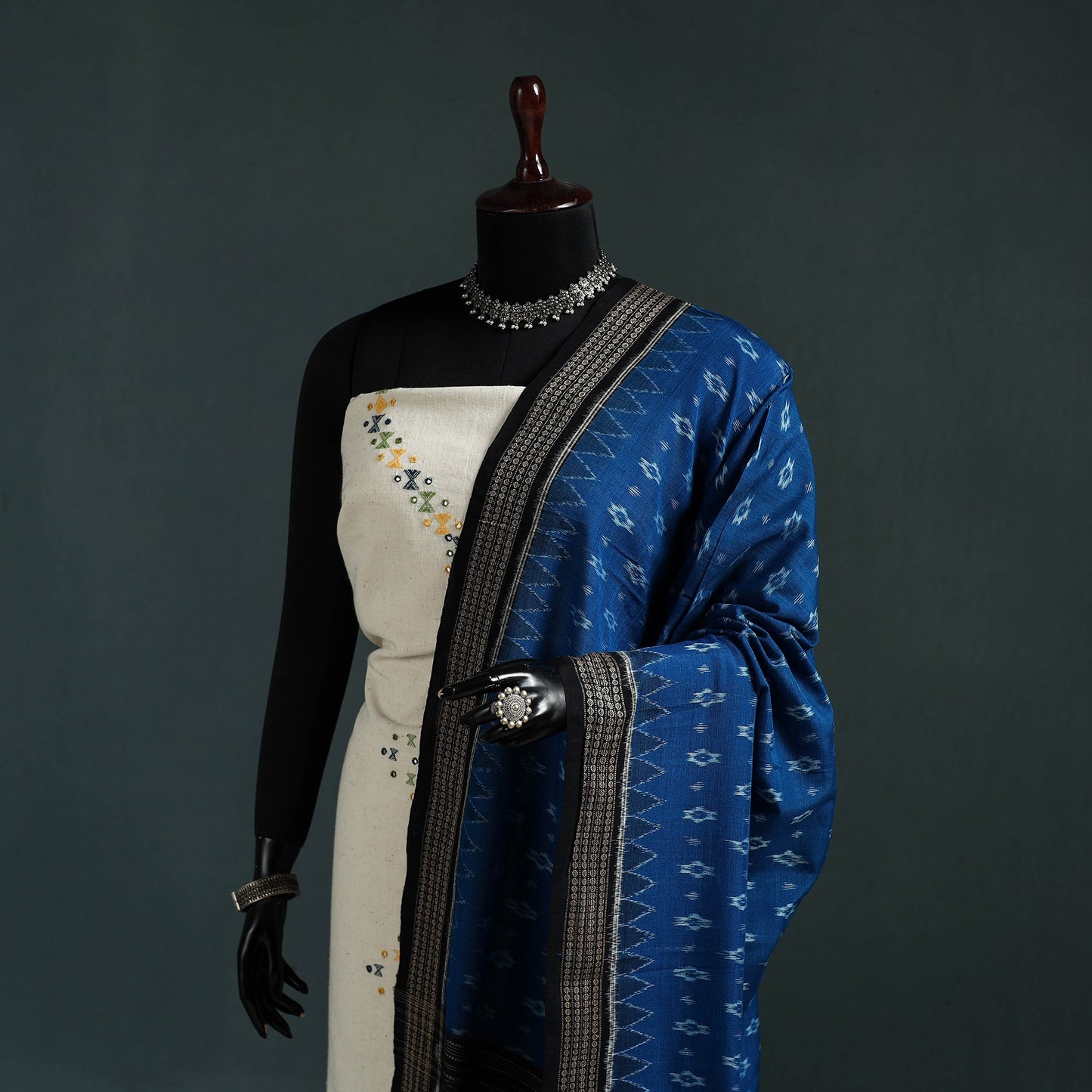Ikat handloom cotton sambalpuri dupatta 09 - handcrafted
