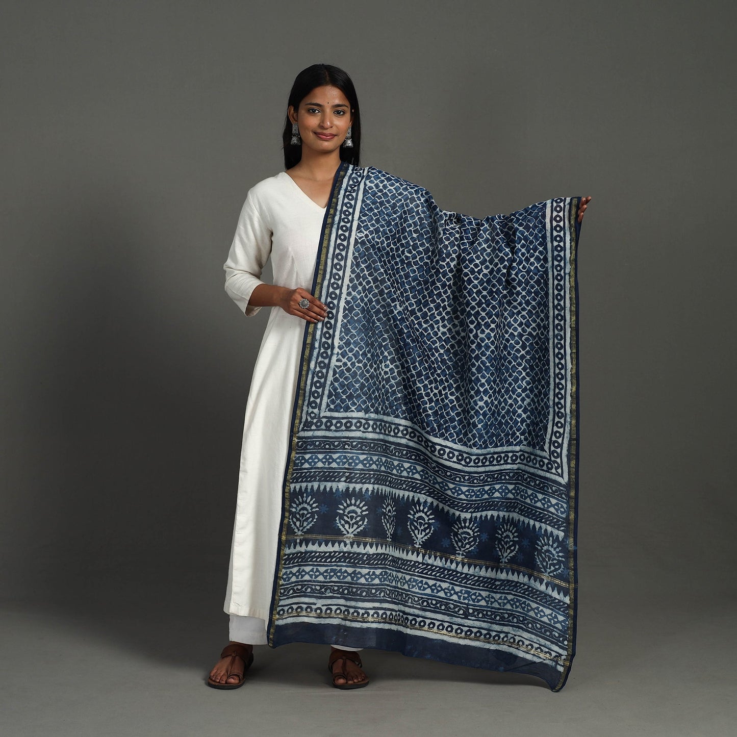 Blue - indigo - chanderi silk dabu bagru dupatta 03