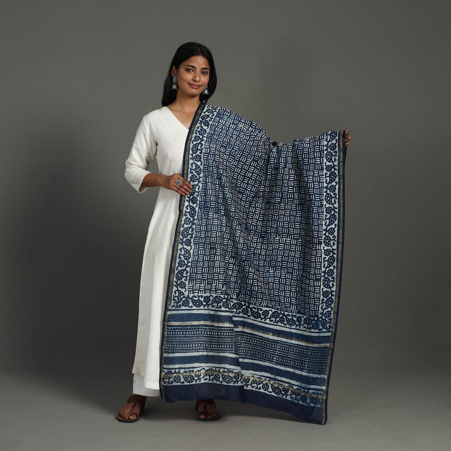 Blue - indigo - chanderi silk dabu bagru dupatta 05