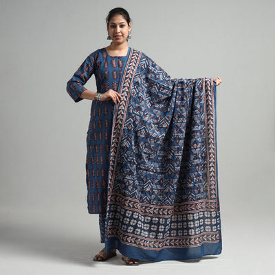 Buy Pipad Block Printed Cotton Kurta with Palazzo & Dupatta Set Online at iTokri.com