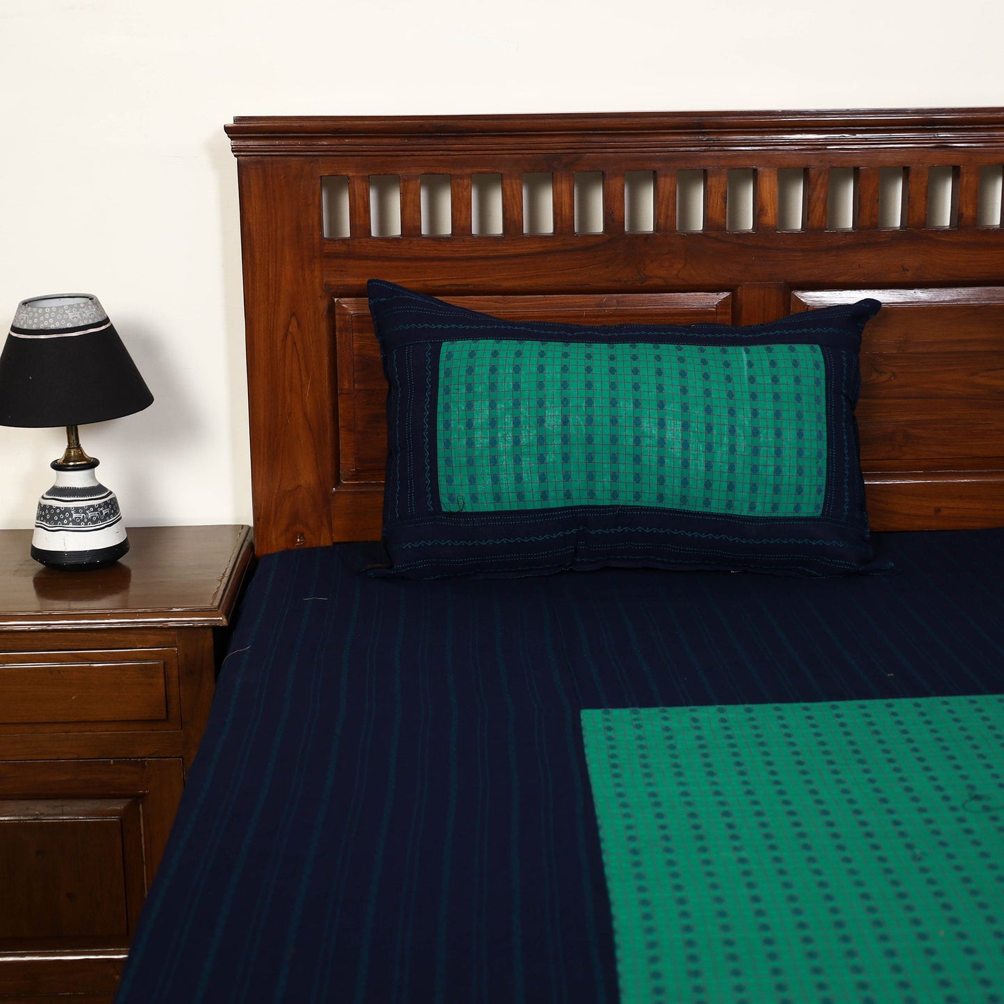  Jacquard Patchwork Cotton Double Bed Cover with Pillow Covers (108 x 83 in) 09 Online at iTokri.com