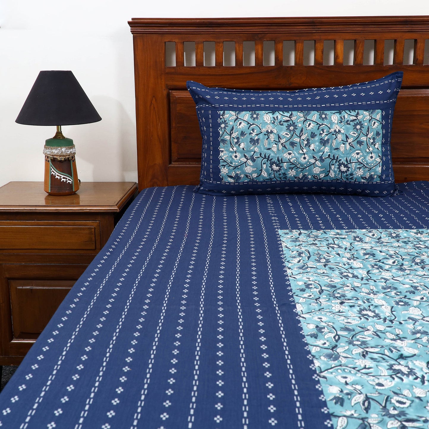 Buy Jacquard with Sanganeri Patch Cotton Bedsheet Set