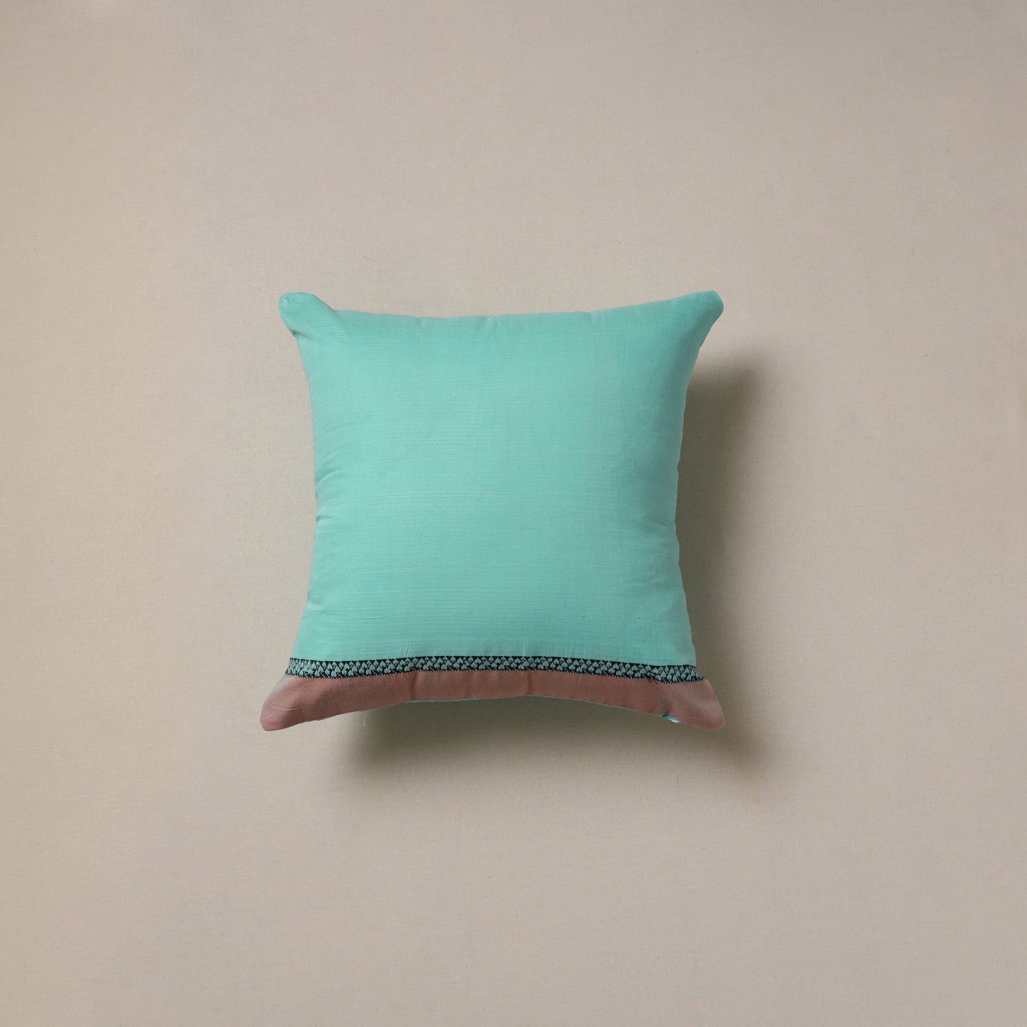 Jacquard weave cushion cover 06 - handcrafted