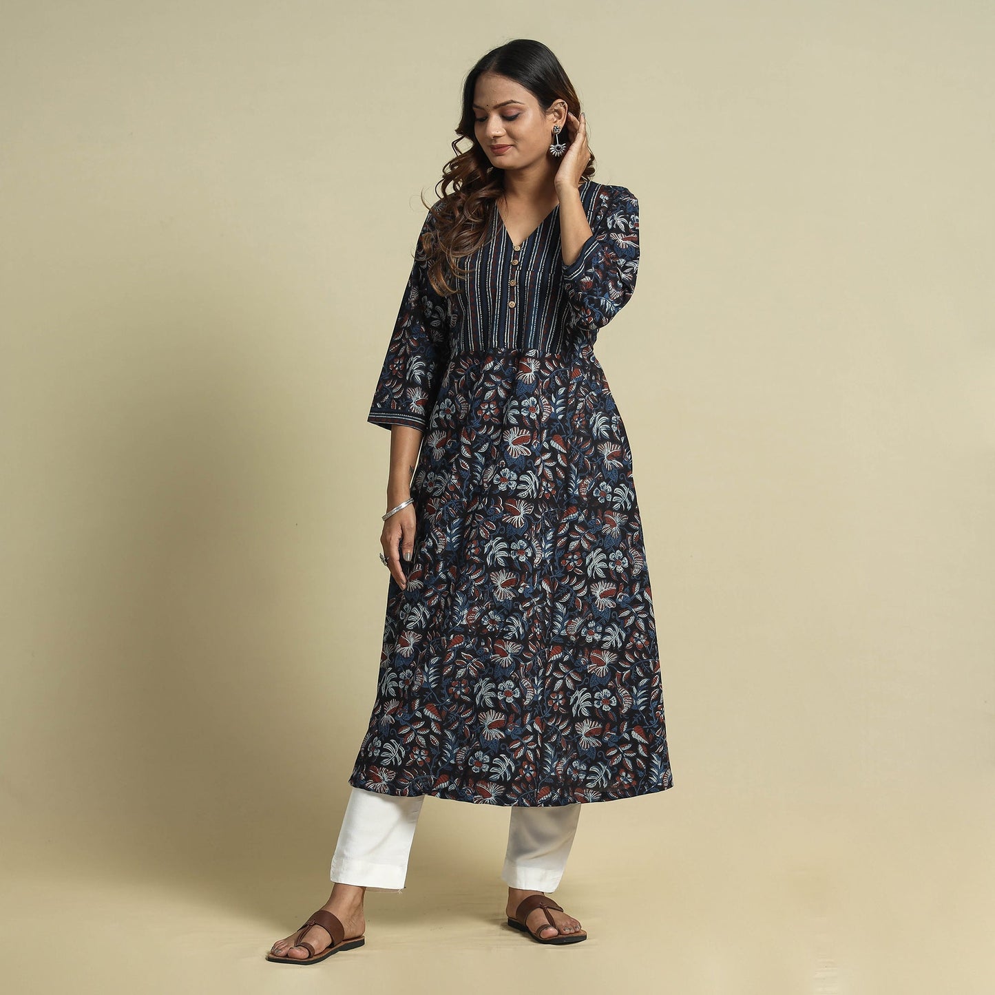 Buy Jahota Block Printed Ajrakh Patchwork Cotton Kurta Online at iTokri.com