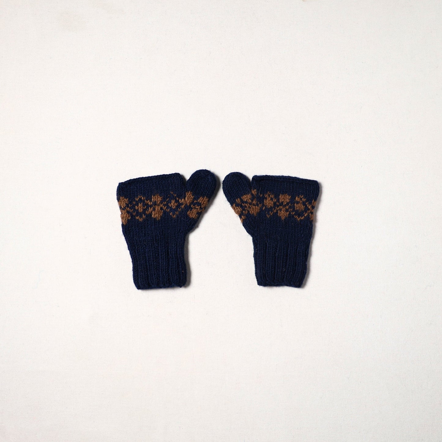 Blue - kullu karishma hand knitted merino wool gloves