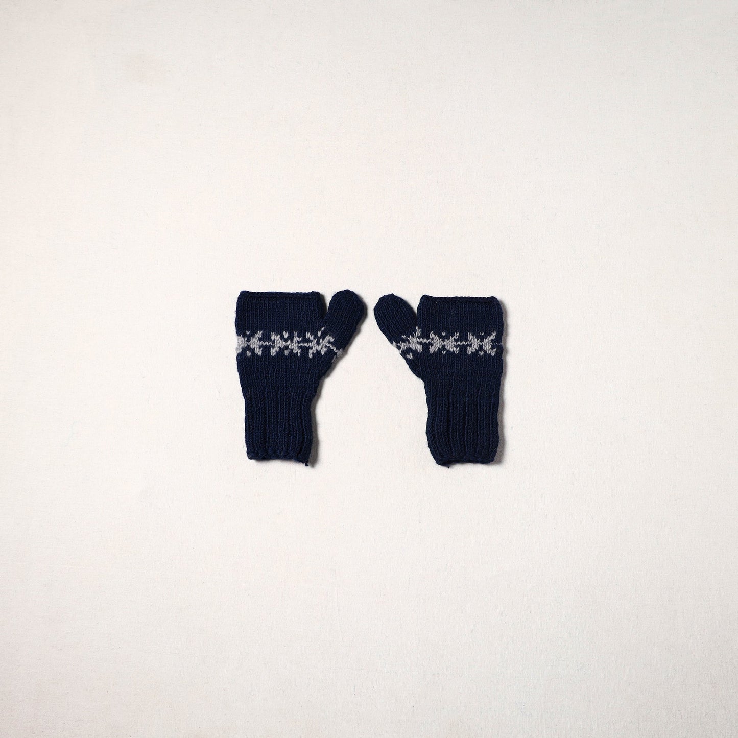 Blue - kullu karishma hand knitted merino wool gloves