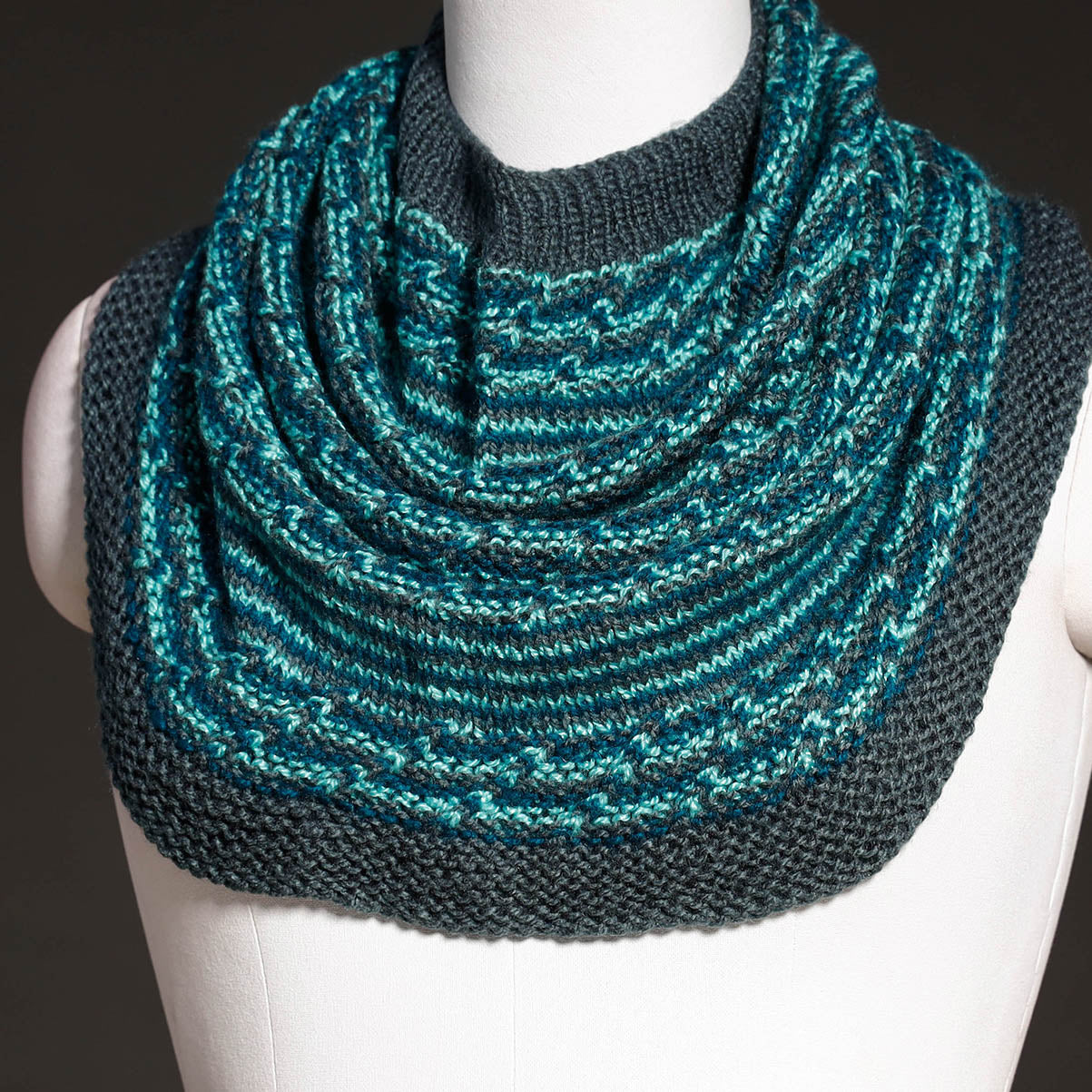  Kumaun Hand Knitted Woolen Warmer