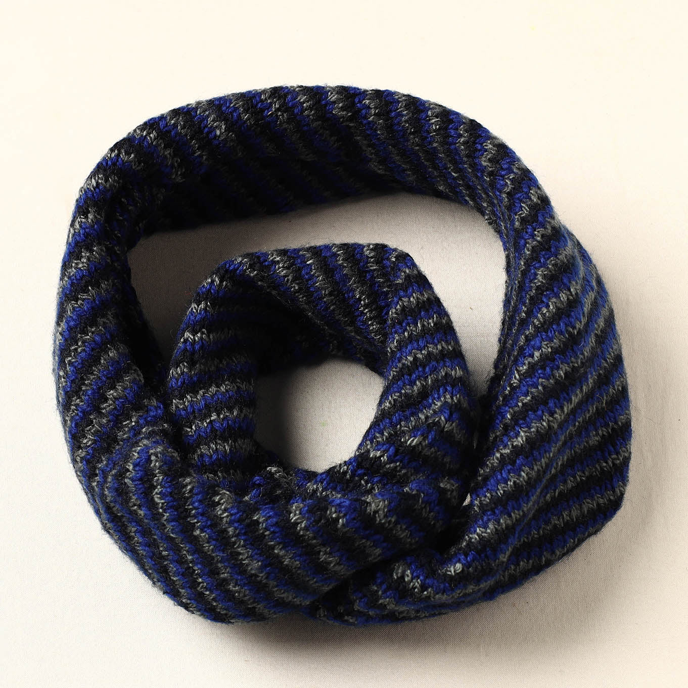  Kumaun Hand Knitted Woolen Neck Warmer 