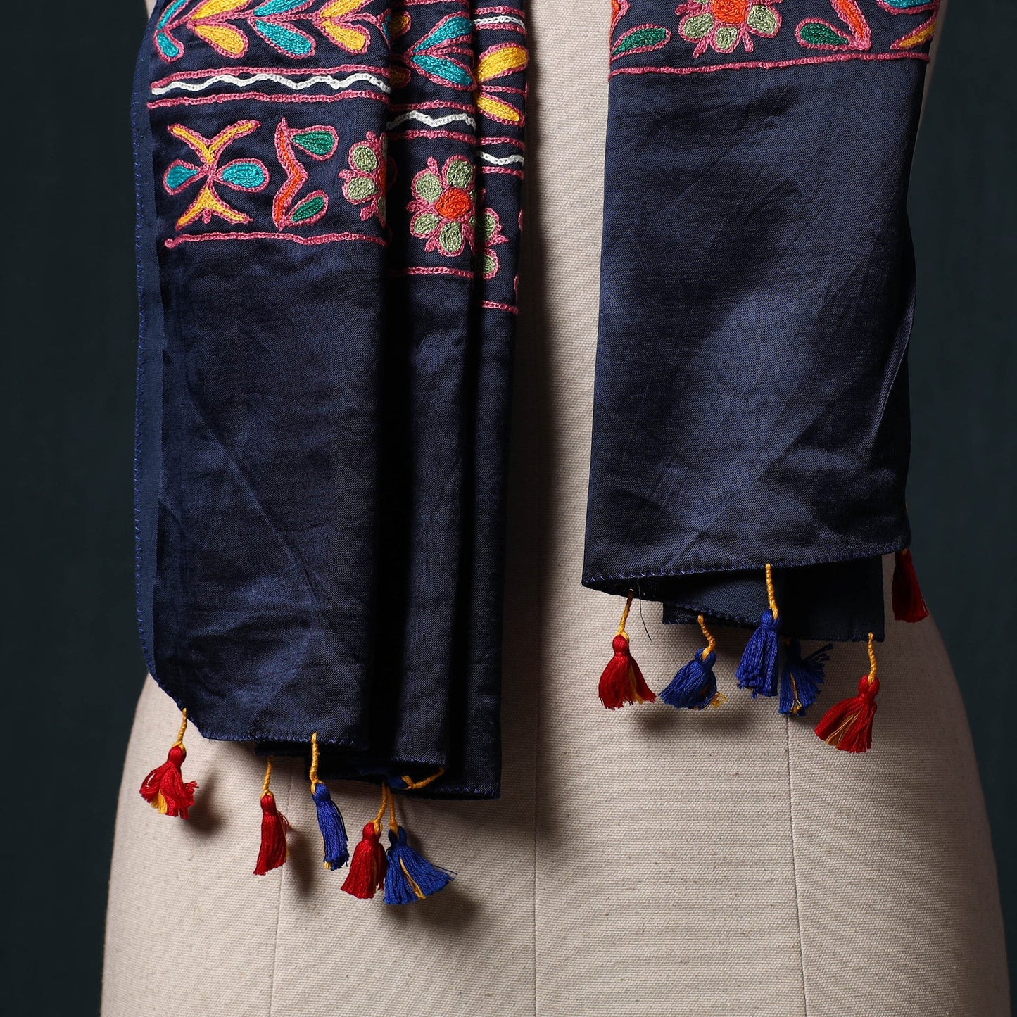 Kutch aari hand embroidery mashru silk stole 59