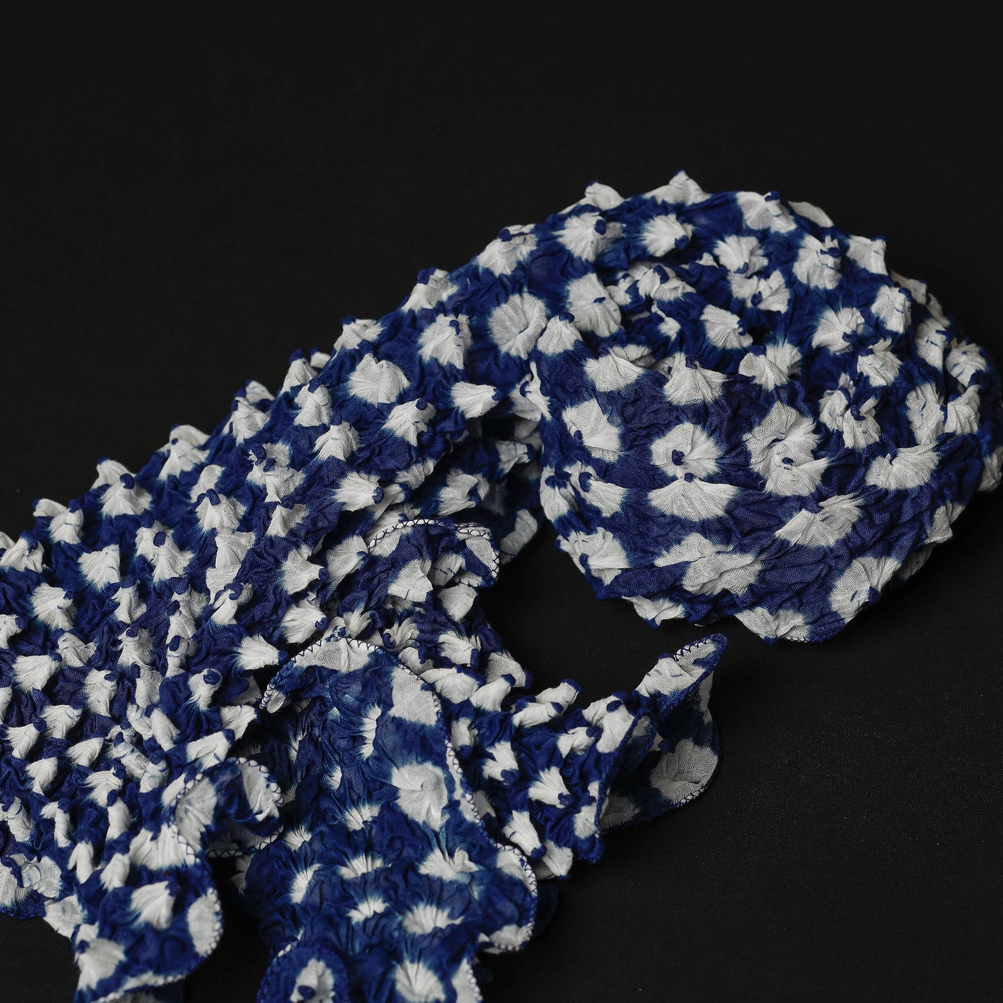 Buy Kutch Bandhani Tie-Dye Cotton Stole Online l iTokri.com