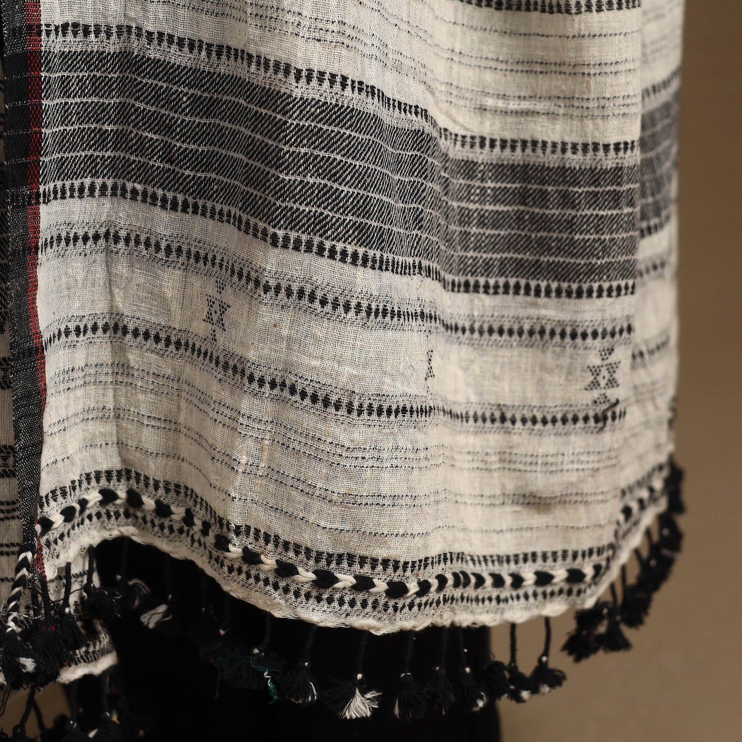 Kutch Bhujodi Handloom Bandhani Organic Kala Cotton Dupatta