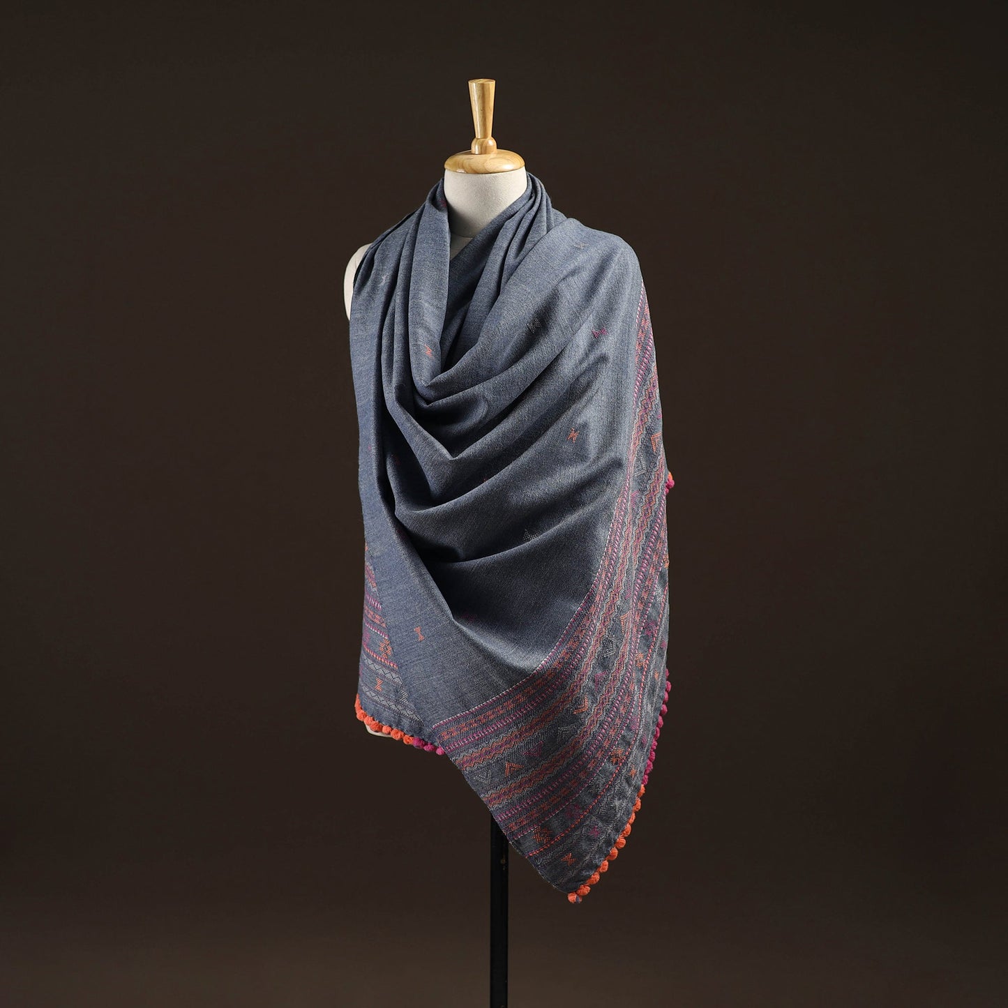 Kutch bhujodi handwoven merino wool dhabla shawl 18