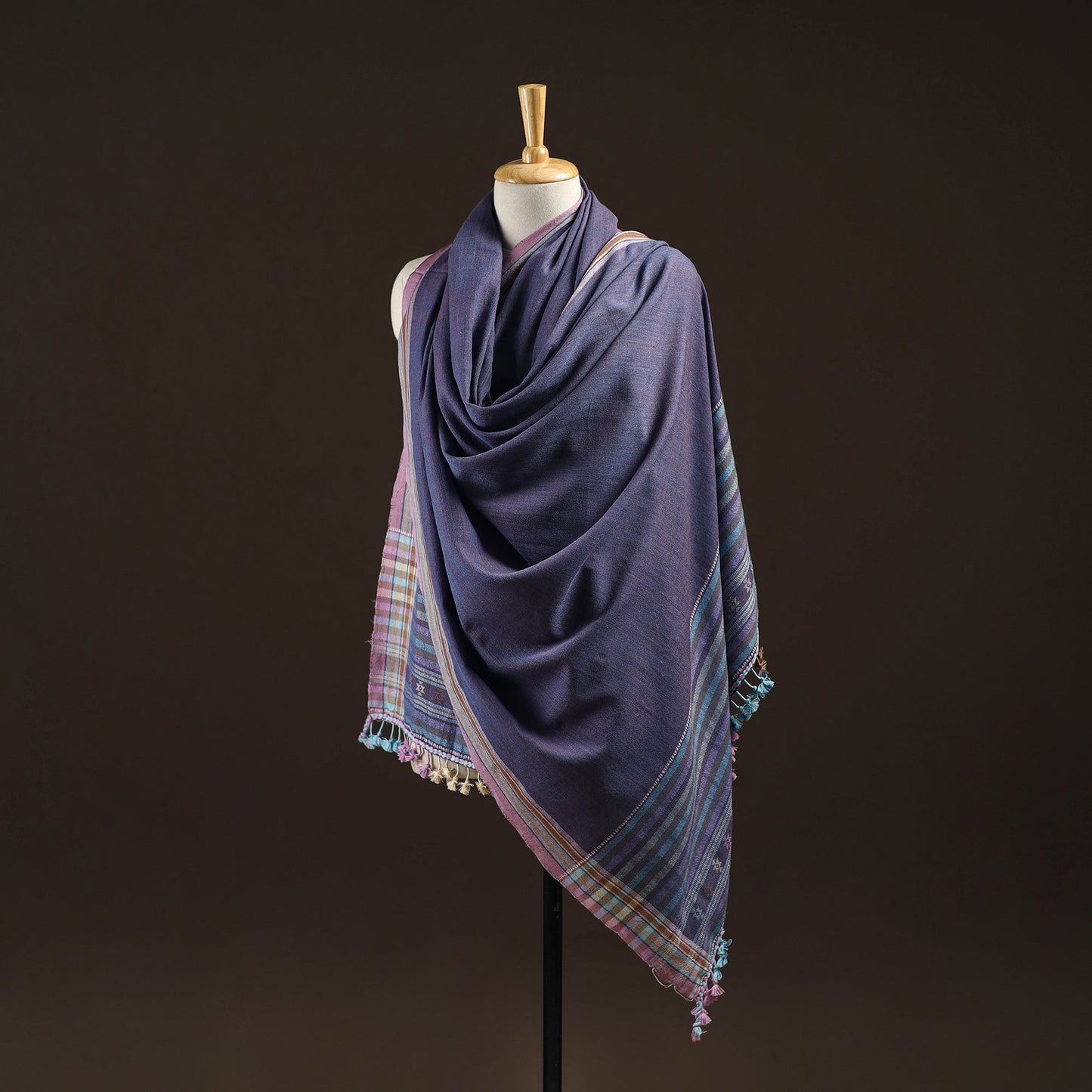 Kutch bhujodi handwoven merino wool shawl 35 - handcrafted