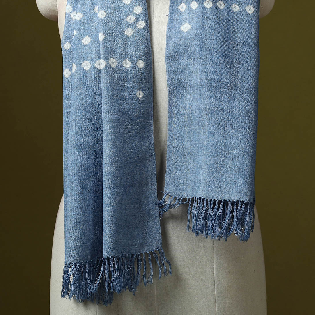 Kutch handwoven bagida merino wool tie-dye bandhani stole