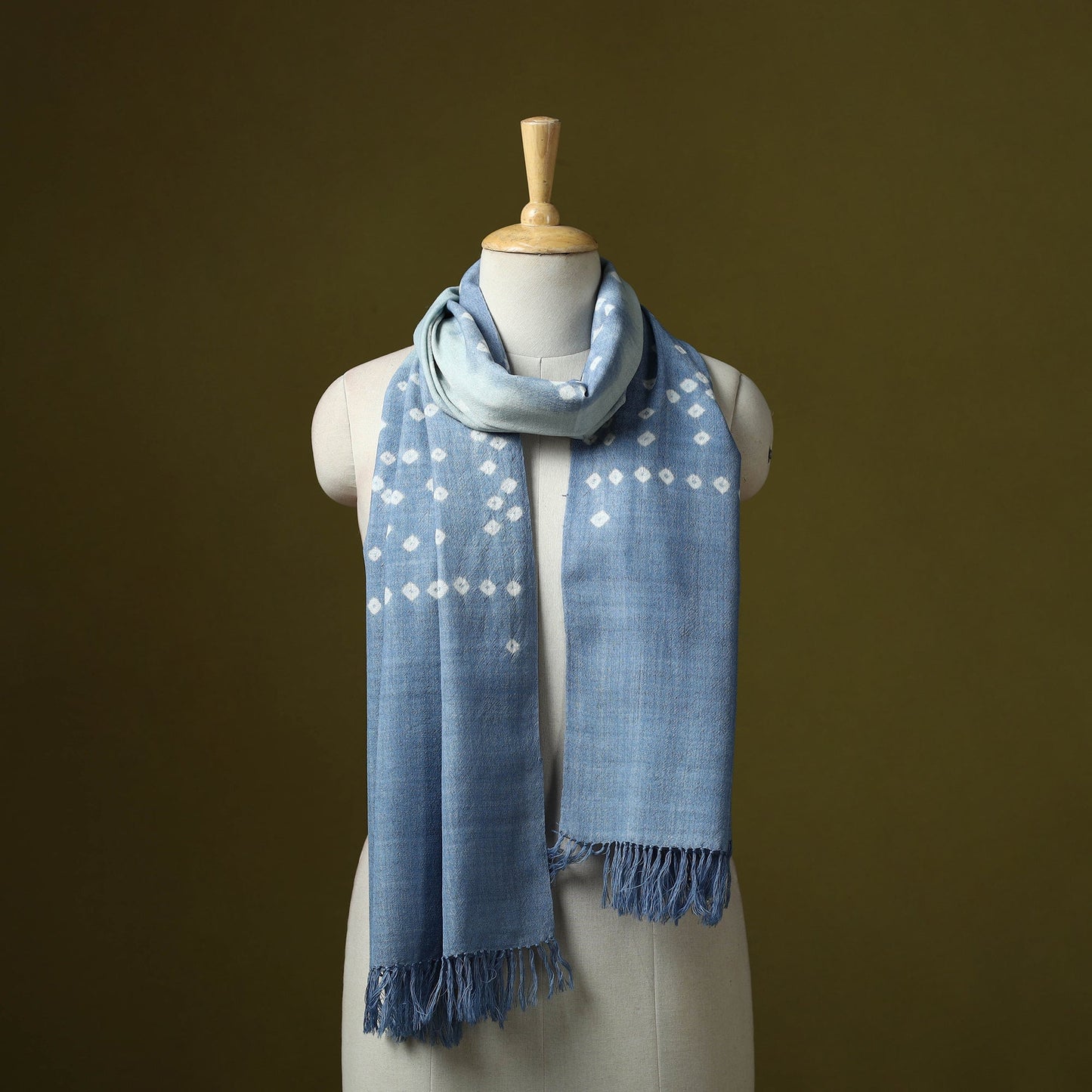 Kutch handwoven bagida merino wool tie-dye bandhani stole