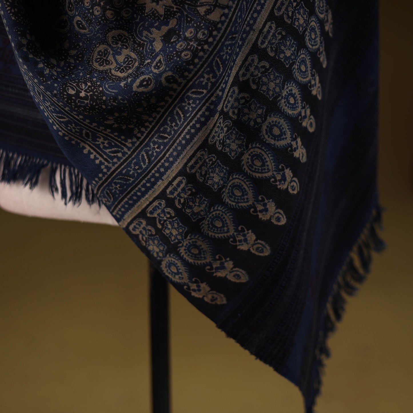 Kutch handwoven hand merino wool shawl 20 - handcrafted