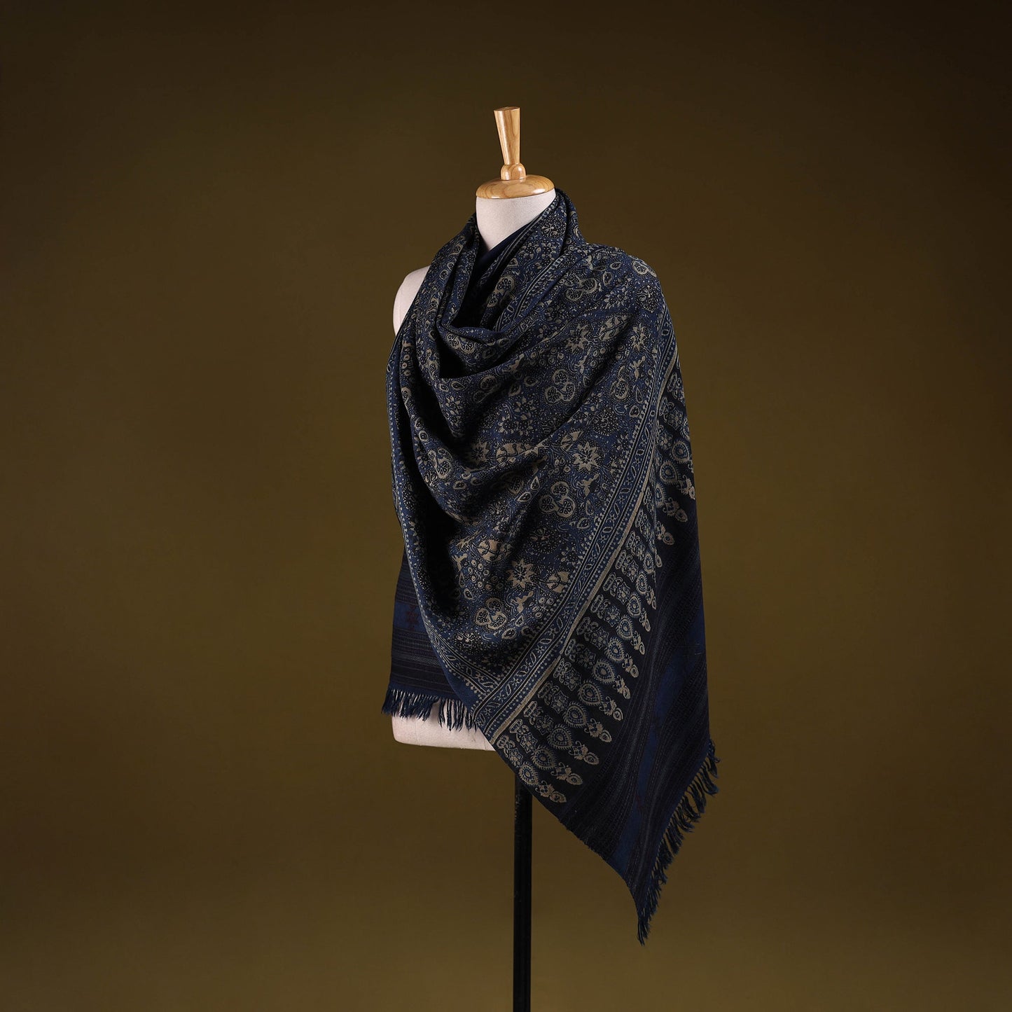Kutch handwoven hand merino wool shawl 20 - handcrafted