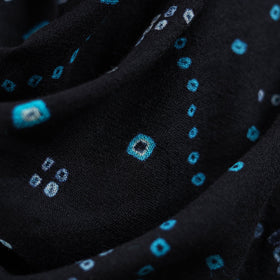 Kutch handwoven merino wool tie-dye bandhani shawl 14