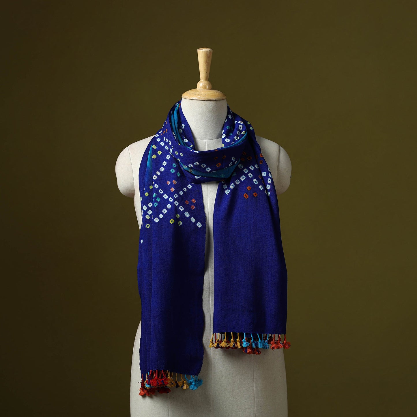 Kutch handwoven merino wool tie-dye bandhani stole 21