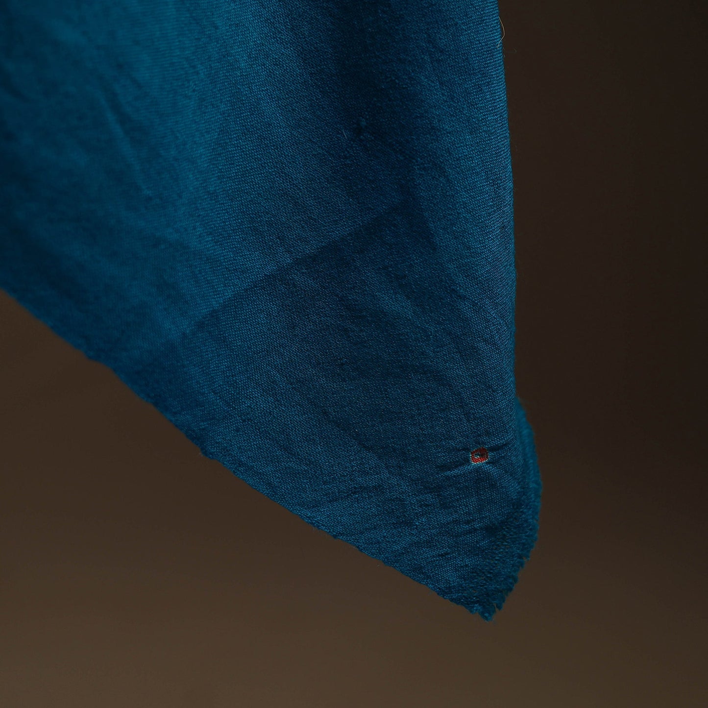 Kutch mirror work handwoven bandhani bagida woolen shawl 05