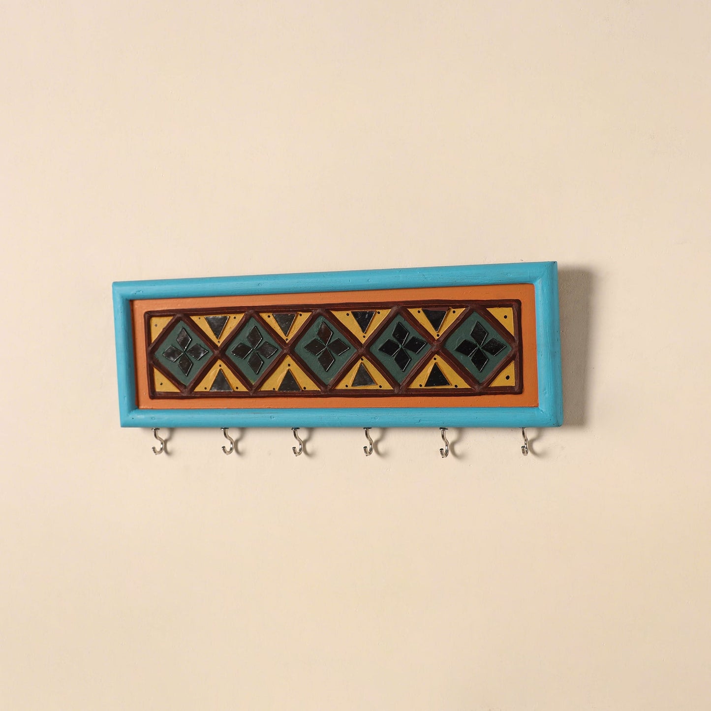 Kutch mud mirror work lippan art key holder (4 x 12 in) 06