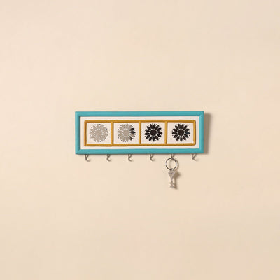 Kutch mud mirror work lippan art key holder (4 x 12 in) 09