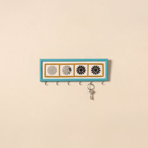 Kutch mud mirror work lippan art key holder (4 x 12 in) 09