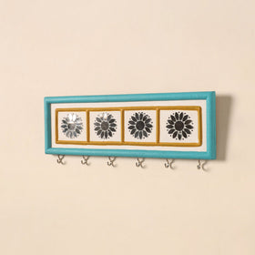 Kutch mud mirror work lippan art key holder (4 x 12 in) 09