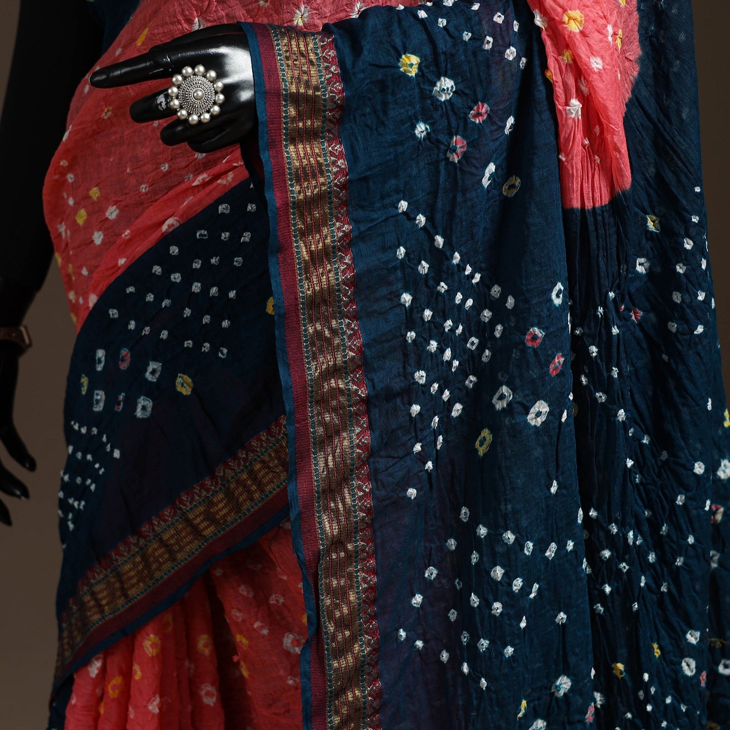 Kutch tie-dye cotton bandhani saree with blouse piece 05