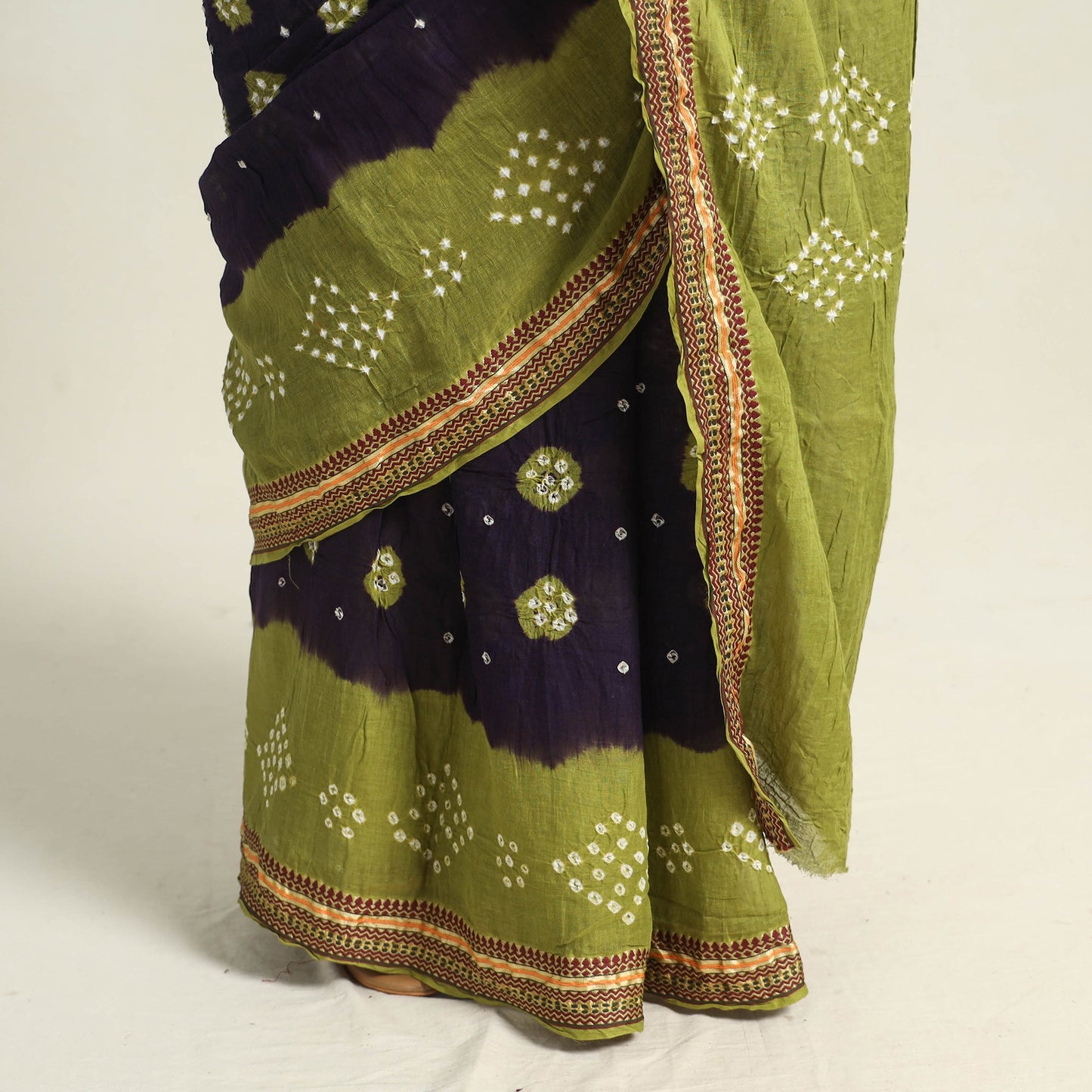 Shop Kutch Tie-Dye Bandhani Saree Online at iTokri.com