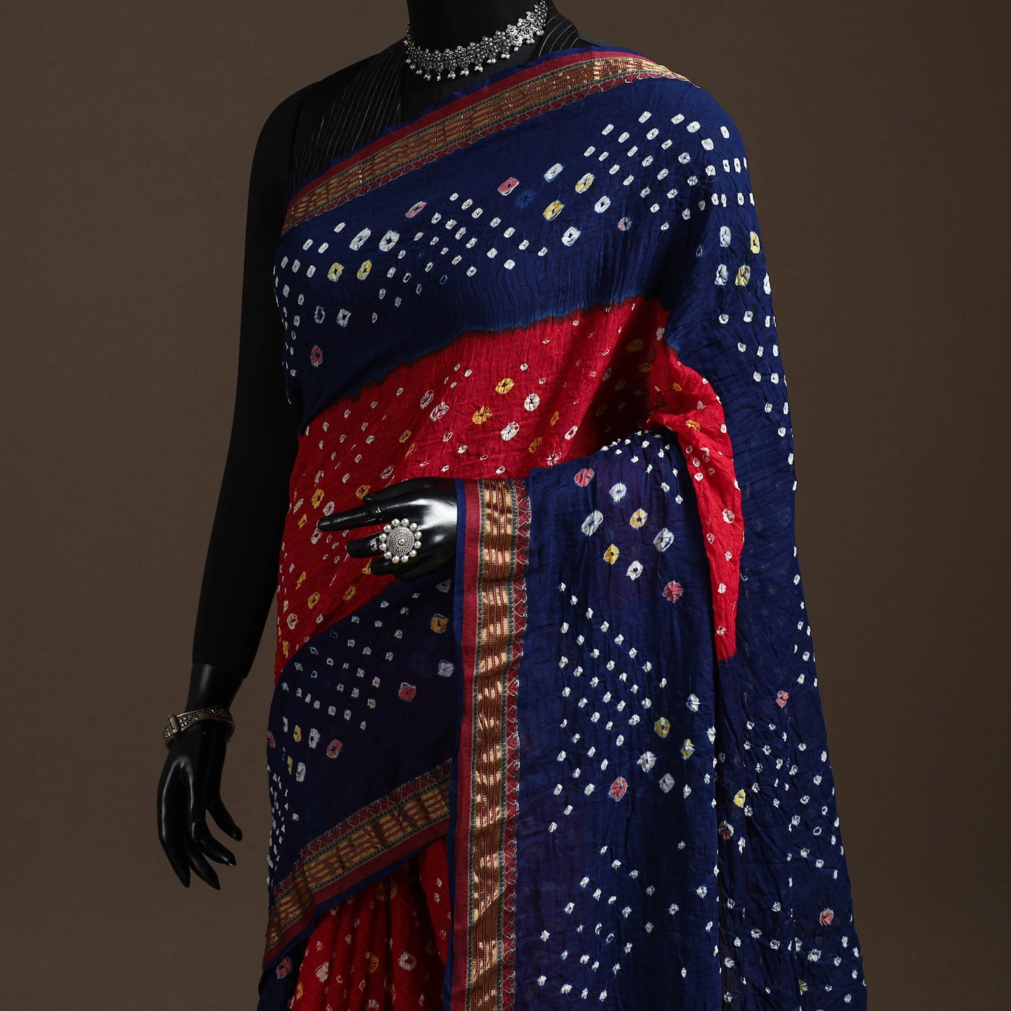 Kutch tie-dye cotton bandhani saree with blouse piece 20