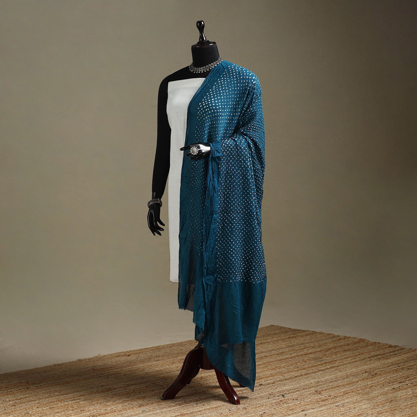 Kutch tie-dye cotton heavy bandhani dupatta 16 - handcrafted