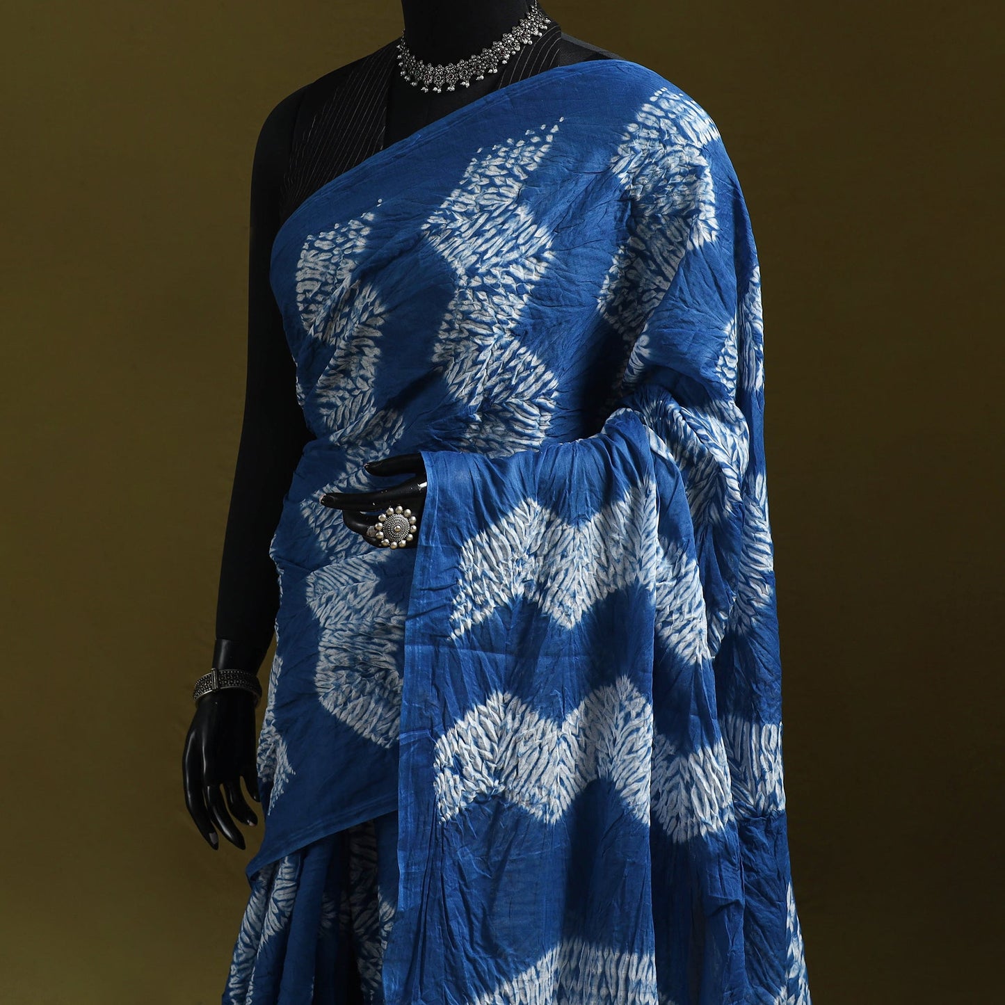 Kutch tie-dye pure cotton shibori saree 25 - handcrafted