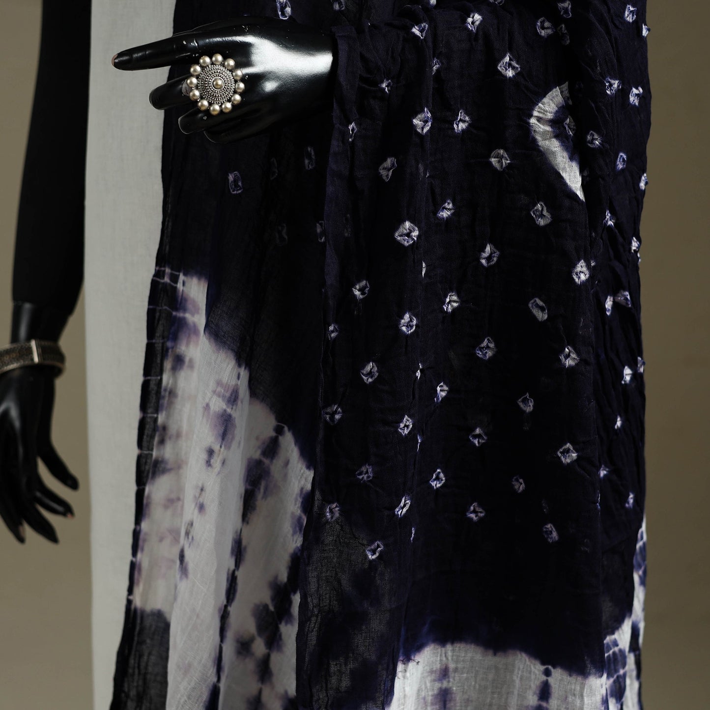 Kutch tie-dye mul cotton shibori bandhani dupatta 29