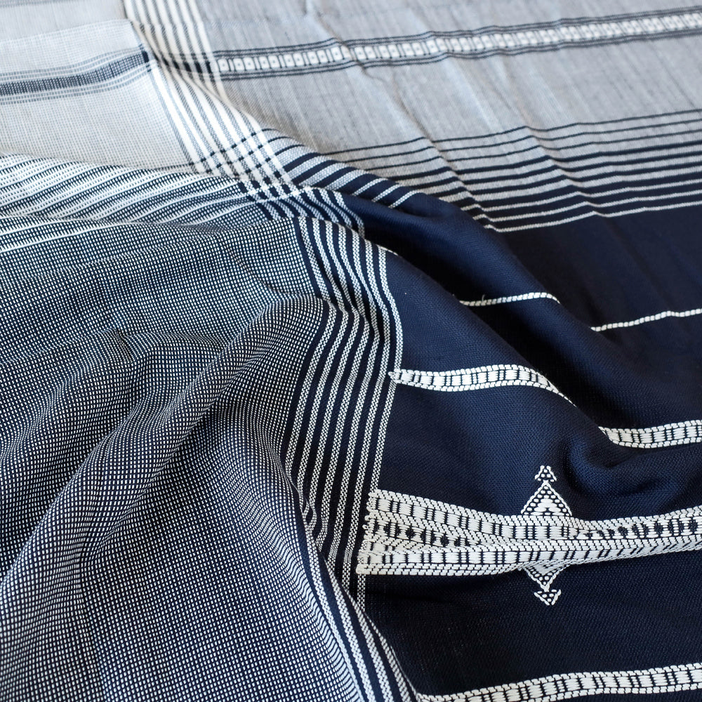  Kutch Weave Pure Hand loom Cotton Bed cover (90 x 108 in) 