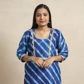  Leheriya Tie-Dye Chanderi Silk Kurta with Lace Work 