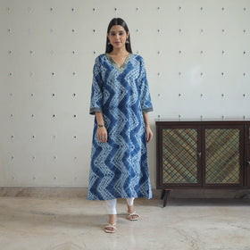  Blue A-Line Tie & Dye Cotton Shibori Kurta for Women