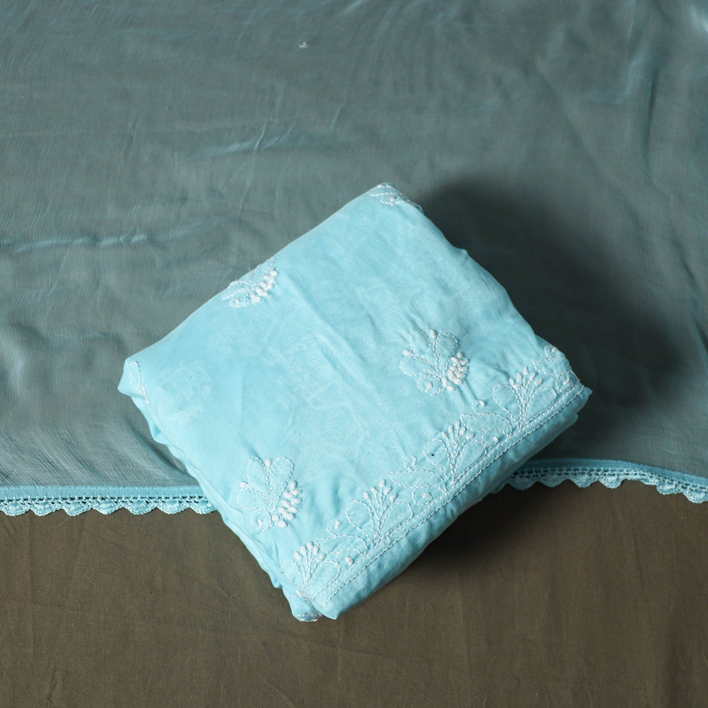 Lucknowi hand embroidered cotton chikankari 3pc unstitched