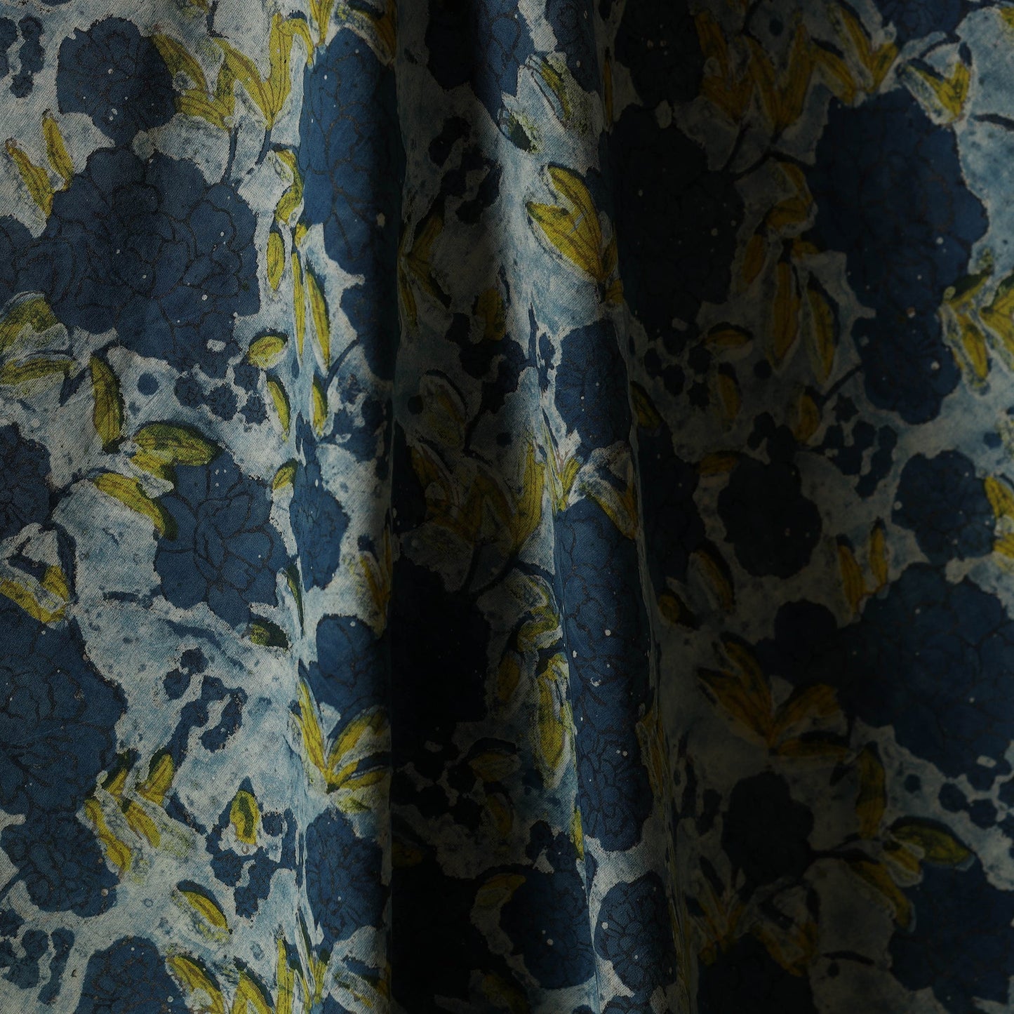 Blue - natural dyed bagru dabu fabric 07 - handcrafted