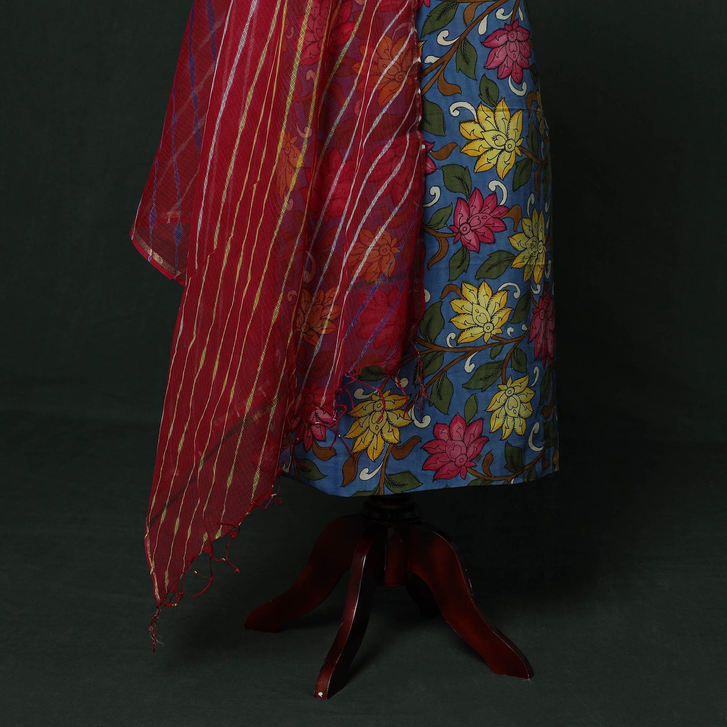 Natural dyed bangalore silk handpainted srikalahasti pen