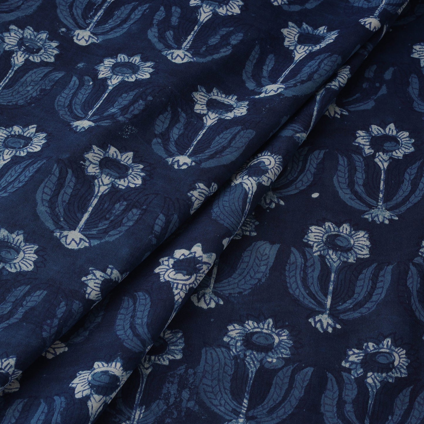Natural dyed cotton hand block dabu bagru print fabric 07