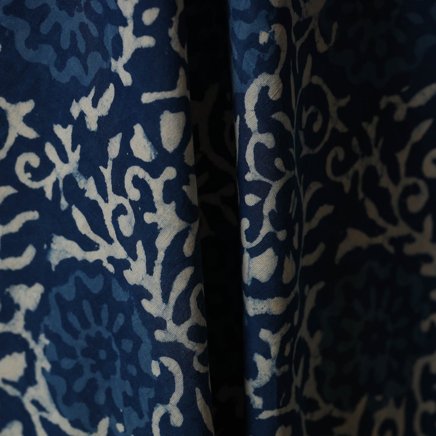 Blue - natural dyed cotton indigo bagru fabric 04