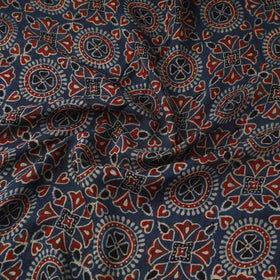 Natural dyed dola silk hand fabric 42 - handcrafted