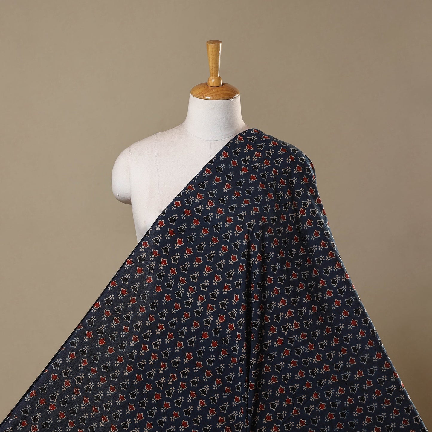 Natural dyed hand cotton fabric 40 - handcrafted
